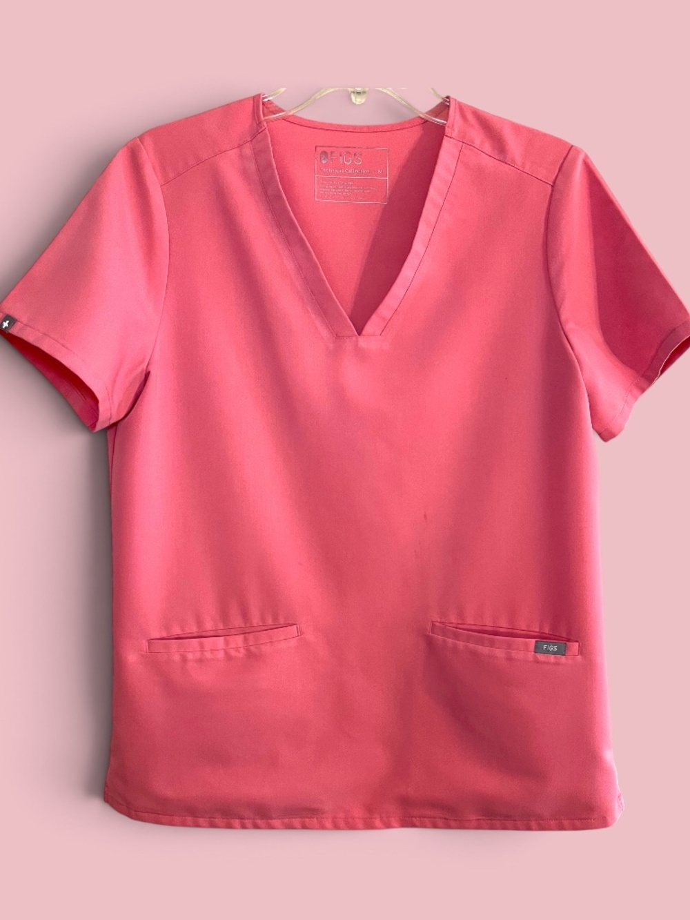 Figs Neon Pink (#1603) Casma Scrub Top Size M